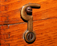 Hook and Screw Latch