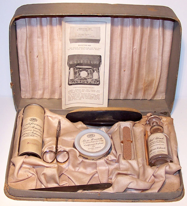 Complete Manicure Set - 1913