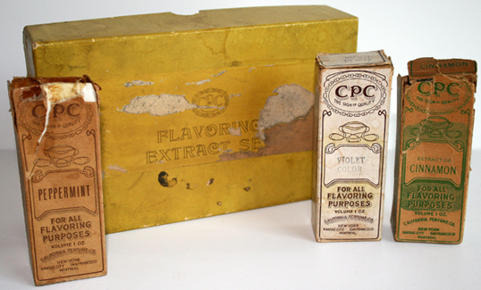 Flavoring Extract Set - 1917