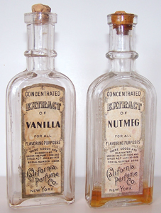 Two Ounce Flavoring Extracts - 1908